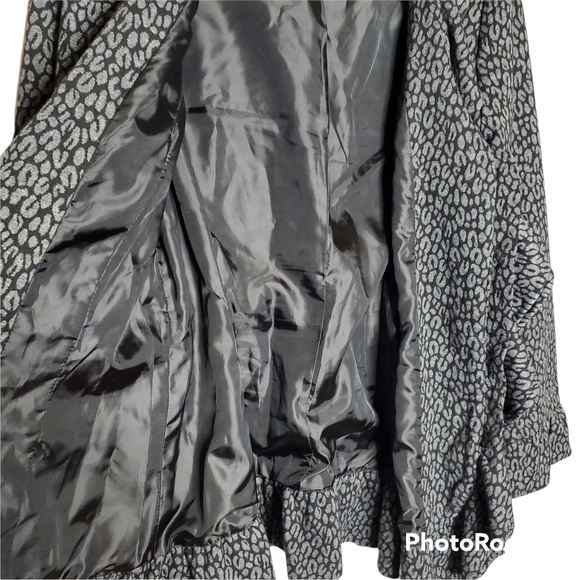 Sandro studio animal print ruffled collar belted ruffle cuff jacket gray medium - Picture 3 of 8